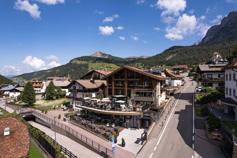 4 Sterne Hotel Sun Valley 39048 Wolkenstein in Gröden in Südtirol
