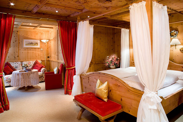  Hotel Sassongher 39033 Corvara - Gadertal - Dolomiten in Südtirol
