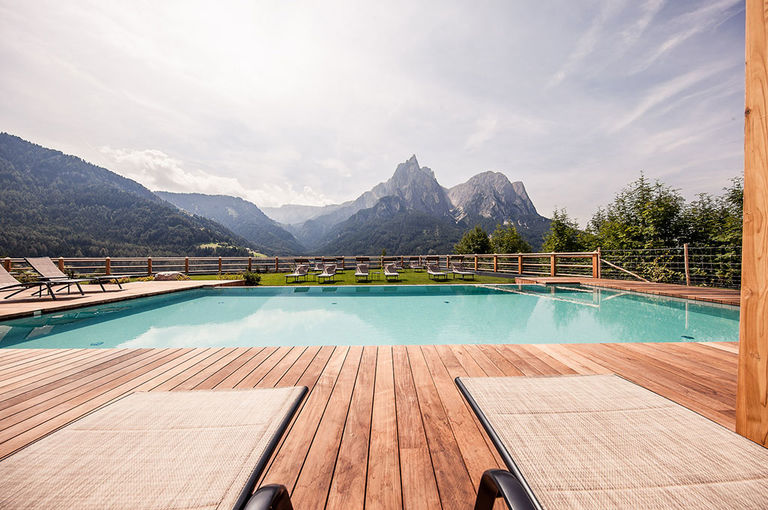 4 Sterne Residence Hotel Sonus Alpis 39040 Kastelruth - Seiser Alm - Dolomiten in Südtirol
4 Sterne Residence Hotel Sonus Alpis 39040 Kastelruth - Seiser Alm - Dolomiten in Südtirol