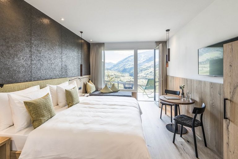  VINEA - Suites & Apartments 39019 Dorf Tirol bei Meran in Südtirol
