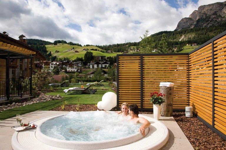 4 Sterne S Luxury & Design Hotel Nives 39048 Wolkenstein/Gröden - Grödental in Südtirol
