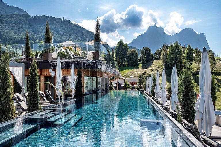 4 Sterne ABINEA Dolomiti Romantic SPA Hotel 39040 Kastelruth - Seiseralm - Dolomiten in Südtirol
