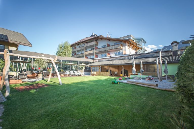  Famelí small family & spa resort domites 39030 Olang in Südtirol
