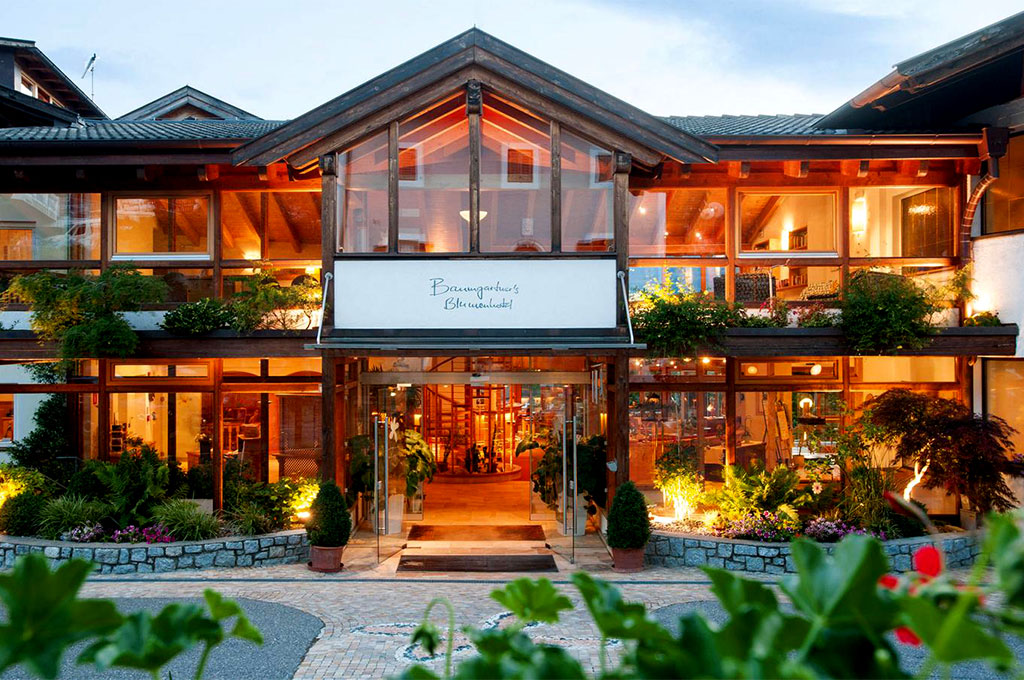  Baumgartner's Blumenhotel 39017 Schenna - Meran - Meranerland in Südtirol

