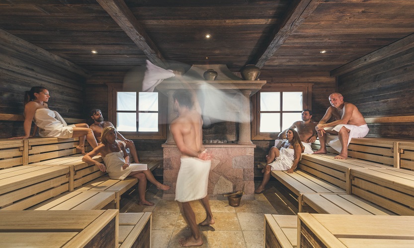 Cavallino Bianco Family Spa Grand Hotel 39046 St. Ulrich - Gröden in Südtirol
  Cavallino Bianco Family Spa Grand Hotel 39046 St. Ulrich - Gröden in Südtirol