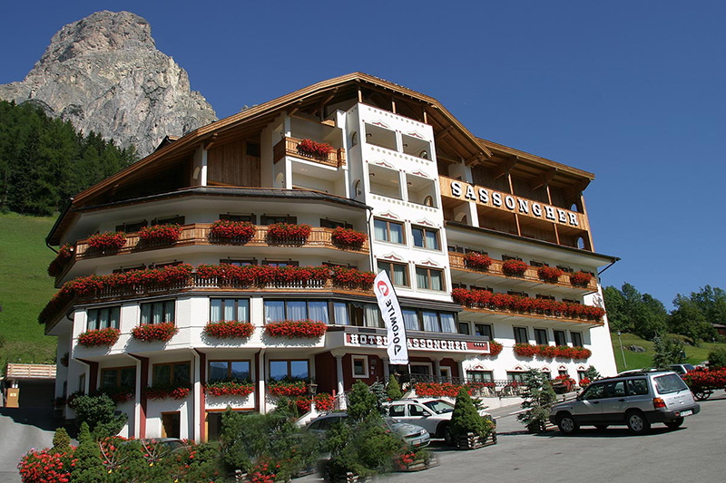  Hotel Sassongher 39033 Corvara - Gadertal - Dolomiten in Südtirol
