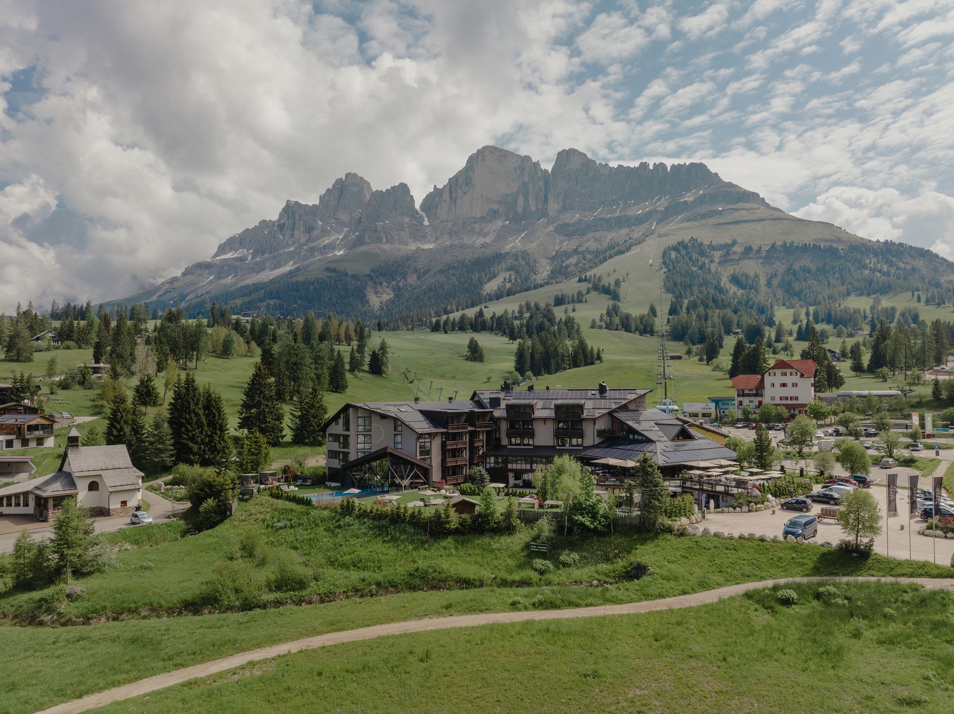 Hotel Alpenrose 39056 Karersee in Südtirol
Hotel Alpenrose 39056 Karersee in Südtirol