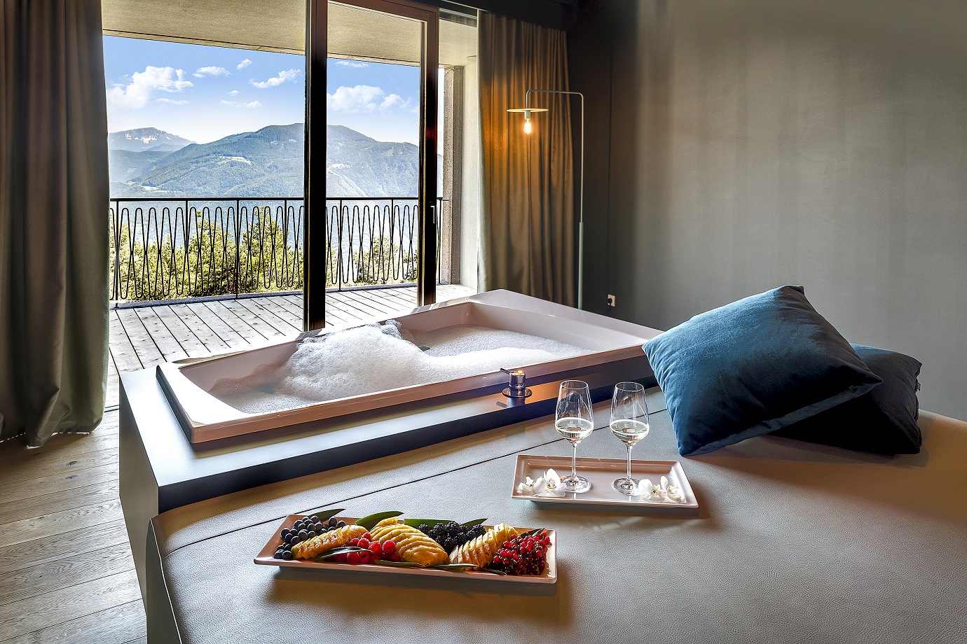 Hotel Schönblick Belvedere 39050 Jenesien bei Bozen in Südtirol
  Hotel Schönblick Belvedere 39050 Jenesien bei Bozen in Südtirol