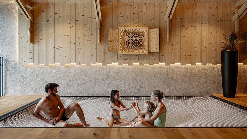 Happy Family Wochen 1 Kind gratis