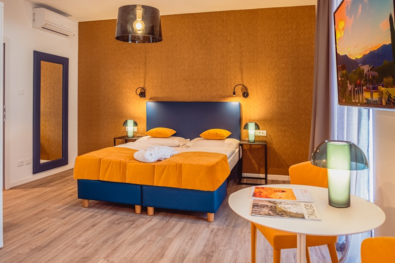  SCHLOSSHOF. CHARME STYLE HOTEL 39011 Lana bei Meran in Südtirol
