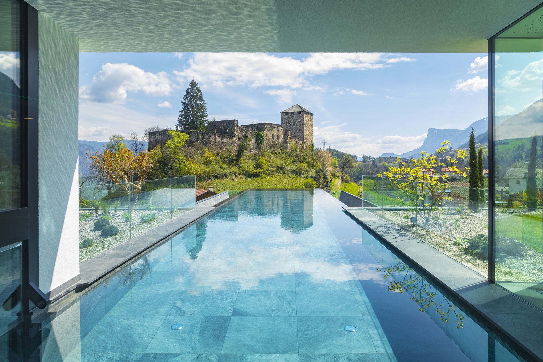 Der Waldhof ² 39011 Völlan bei Meran - Meraner Land in Südtirol
Der Waldhof ² 39011 Völlan bei Meran - Meraner Land in Südtirol