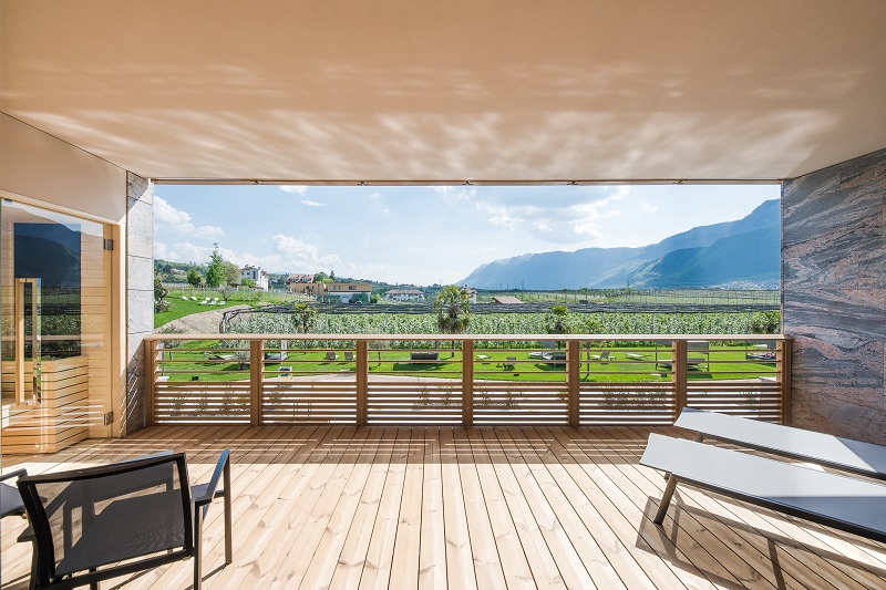 Weinegg Wellviva Resort 39050 Girlan-Eppan an der Weinstraße in Südtirol
  Weinegg Wellviva Resort 39050 Girlan-Eppan an der Weinstraße in Südtirol