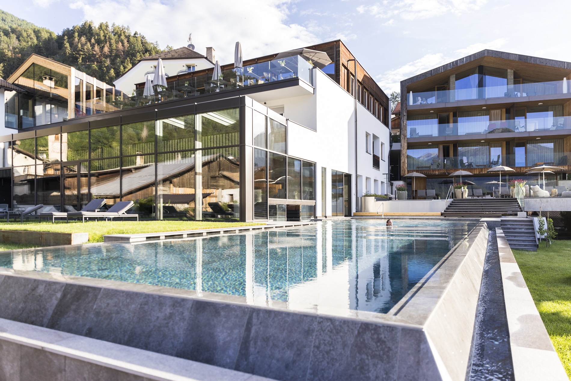 Hotel Weisses Kreuz 39024 Burgeis/Mals - Vinschgau in Südtirol
Hotel Weisses Kreuz 39024 Burgeis/Mals - Vinschgau in Südtirol